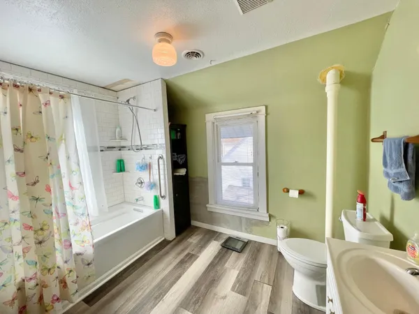 $89,500 | 404 6th Avenue West, Lamberton, MN 56152