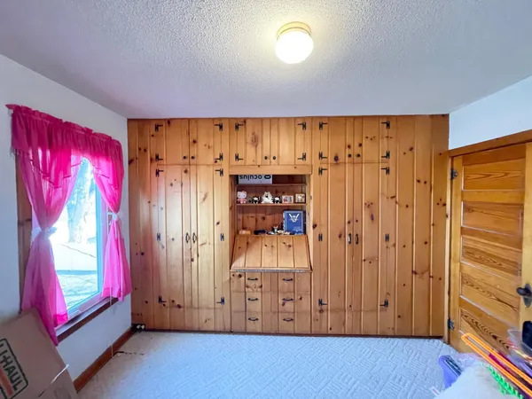 $89,500 | 404 6th Avenue West, Lamberton, MN 56152