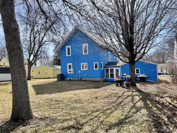 $89,500 | 404 6th Avenue West, Lamberton, MN 56152