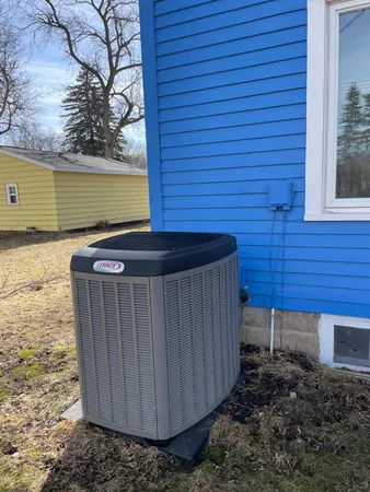 $89,500 | 404 6th Avenue West, Lamberton, MN 56152