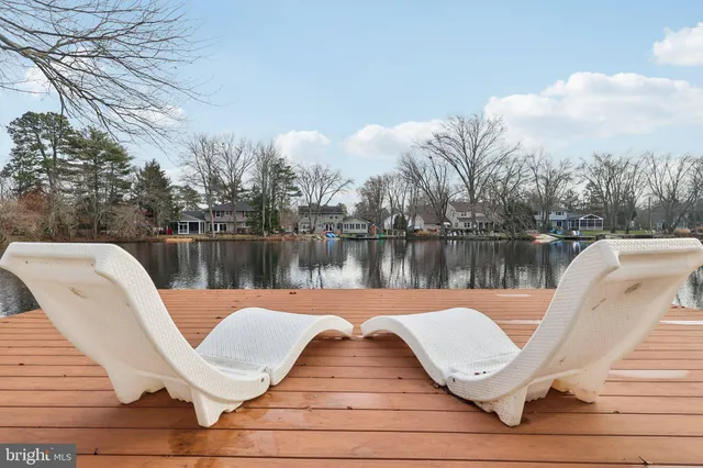 $855,000 | 105 Algonquin Trail, Medford Lakes, NJ 08055