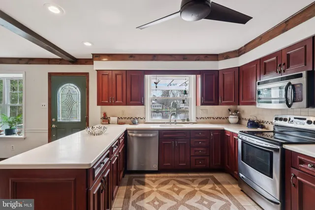 $855,000 | 105 Algonquin Trail, Medford Lakes, NJ 08055