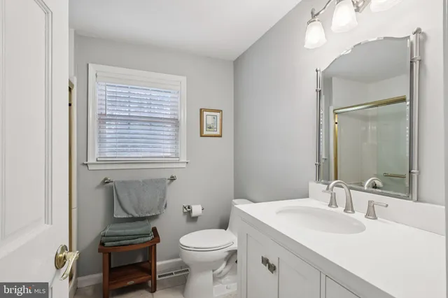 $855,000 | 105 Algonquin Trail, Medford Lakes, NJ 08055