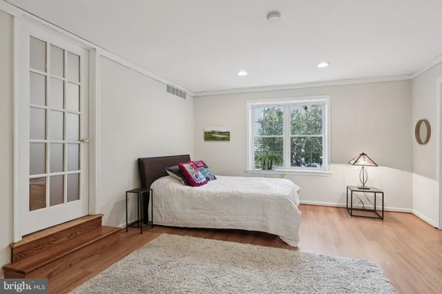 $855,000 | 105 Algonquin Trail, Medford Lakes, NJ 08055