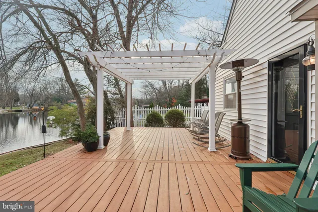 $855,000 | 105 Algonquin Trail, Medford Lakes, NJ 08055