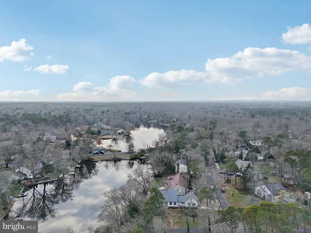 $855,000 | 105 Algonquin Trail, Medford Lakes, NJ 08055