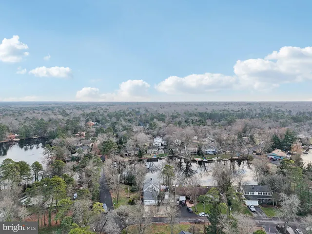 $855,000 | 105 Algonquin Trail, Medford Lakes, NJ 08055