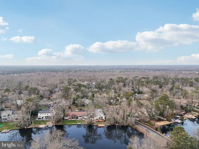 $855,000 | 105 Algonquin Trail, Medford Lakes, NJ 08055