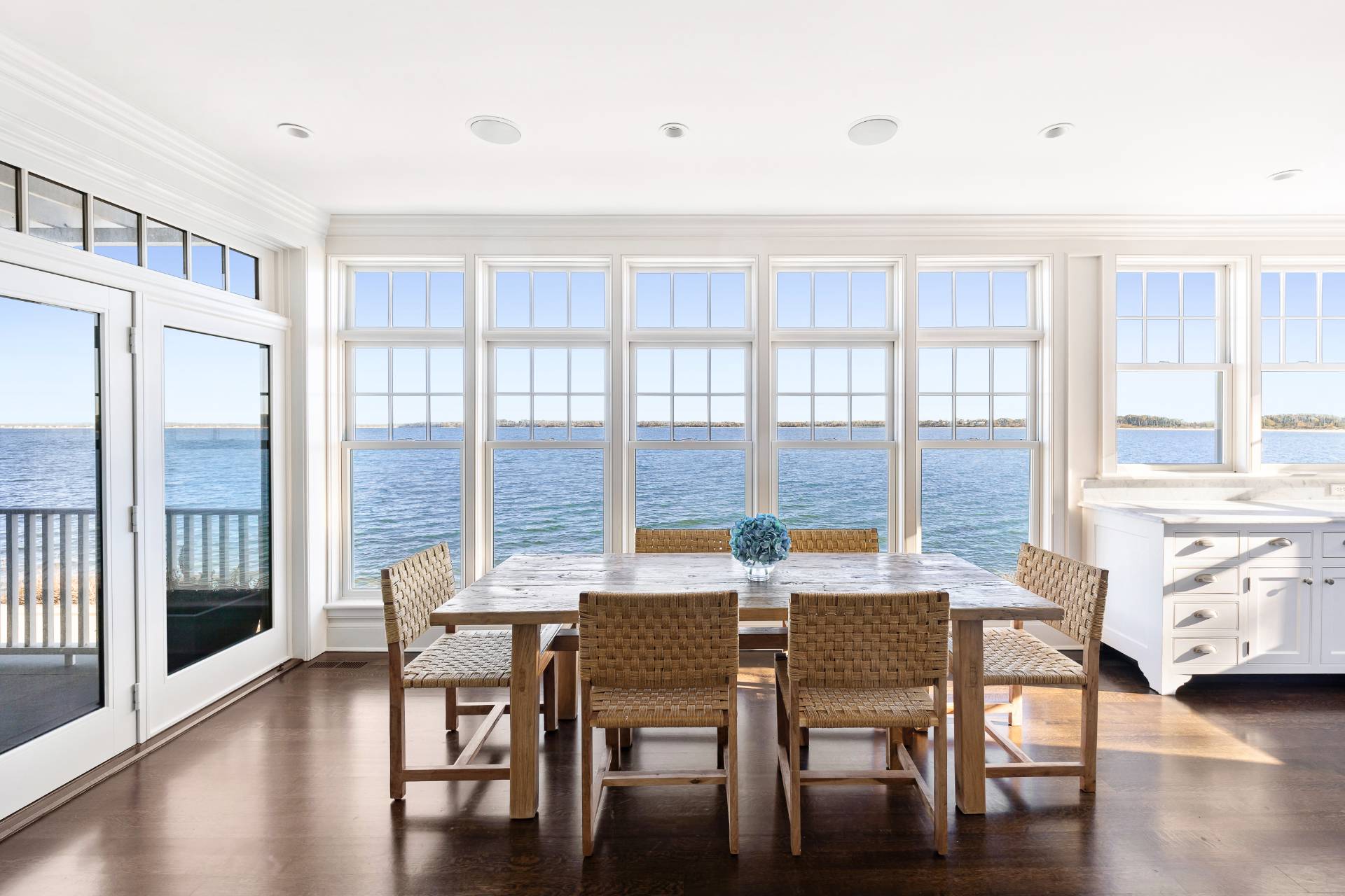 3645 Noyack Road Sag Harbor, NY 11963 - Photo 4 of 23