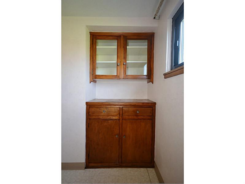 4200 Battle Ridge Road McDonald, PA 15057 - Photo 6 of 25 Dining Room. original china cabinet!