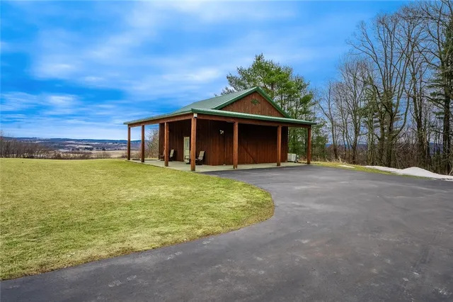 $875,000 | 269 Stitts Hill Road, Catlin, NY 14872