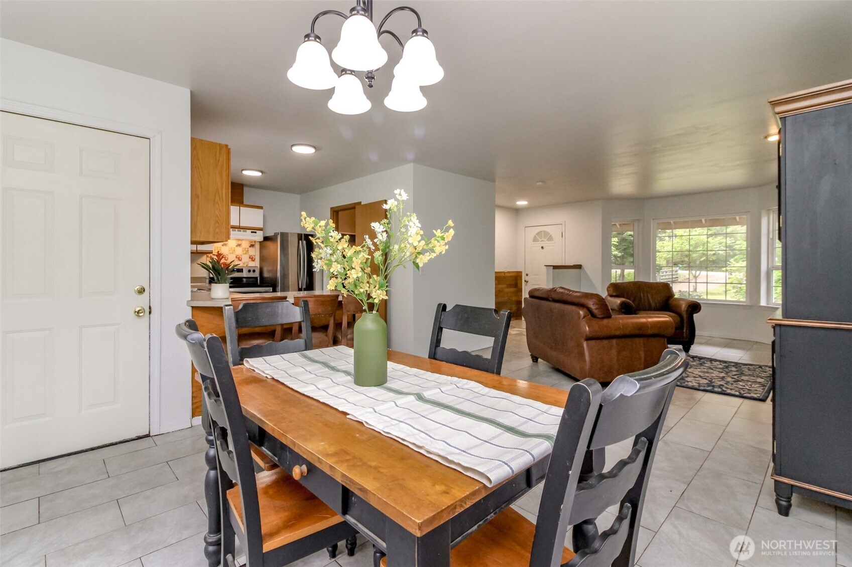 624 Southeast Pine Road Port Orchard, WA 98367 - Photo 7 of 35 Gallery Image 7