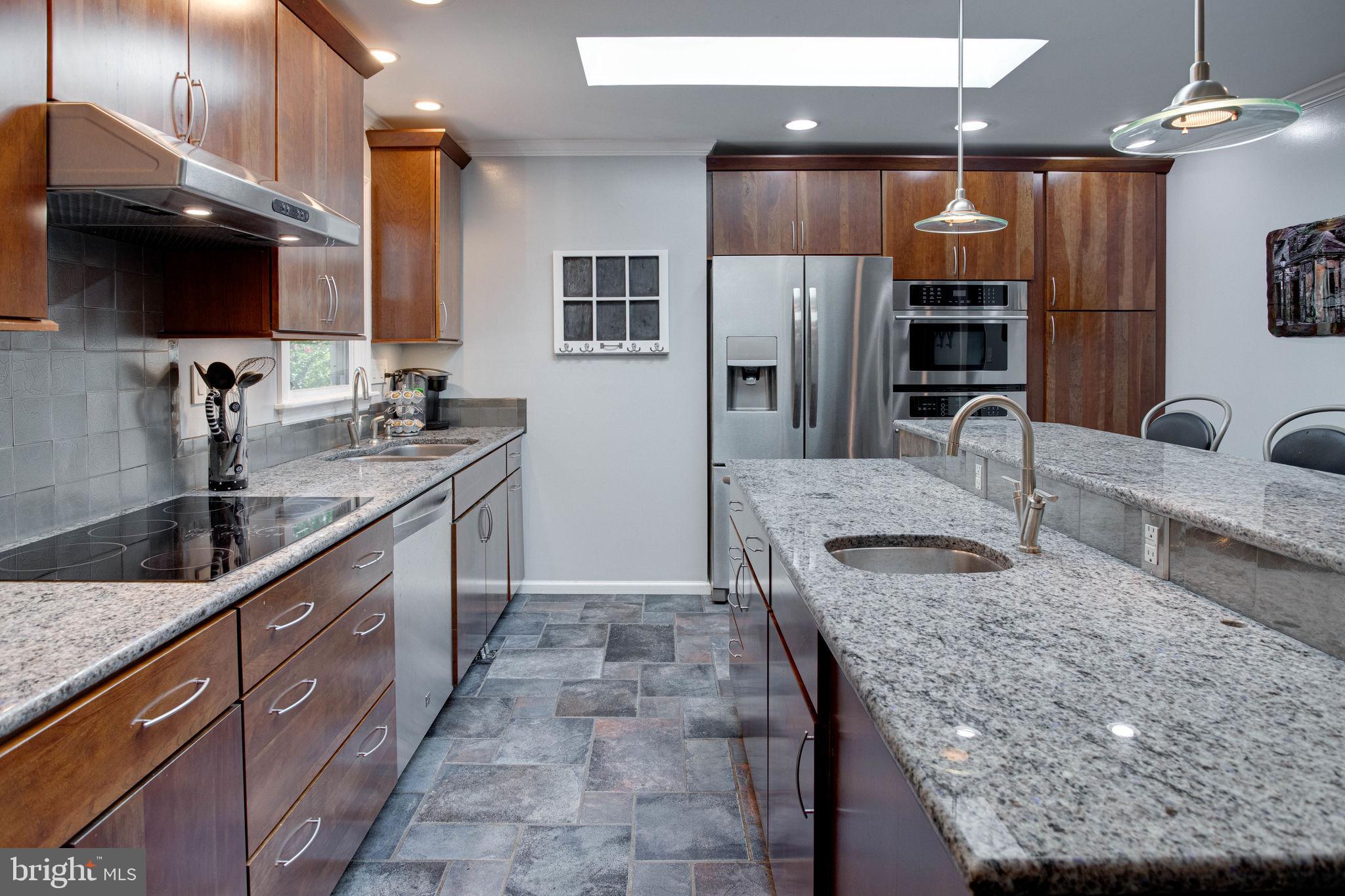 5018 Powell Road Fairfax, VA 22032 - Photo 11 of 47 Gallery Image 11