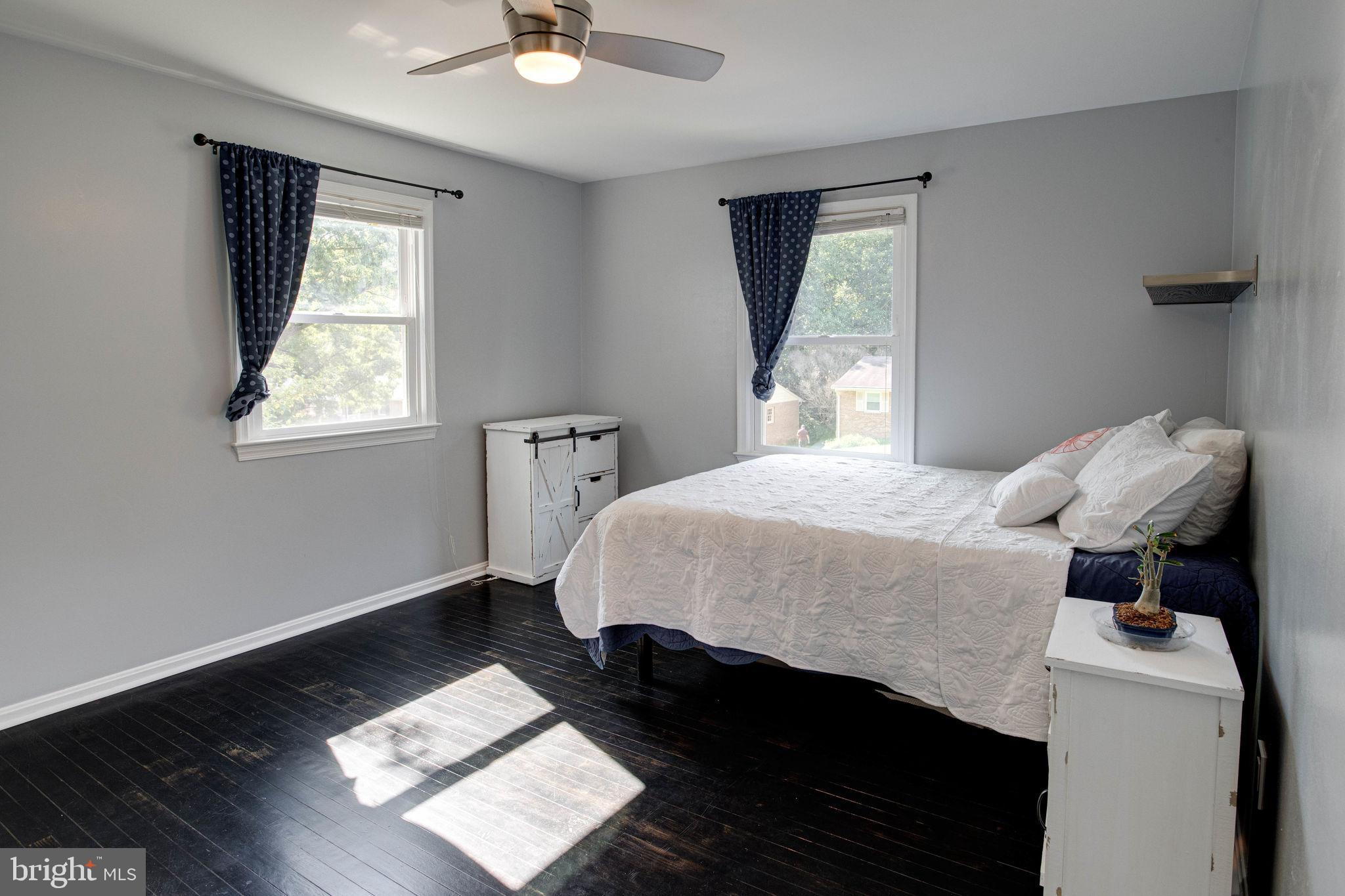 5018 Powell Road Fairfax, VA 22032 - Photo 25 of 47 Bedroom 3