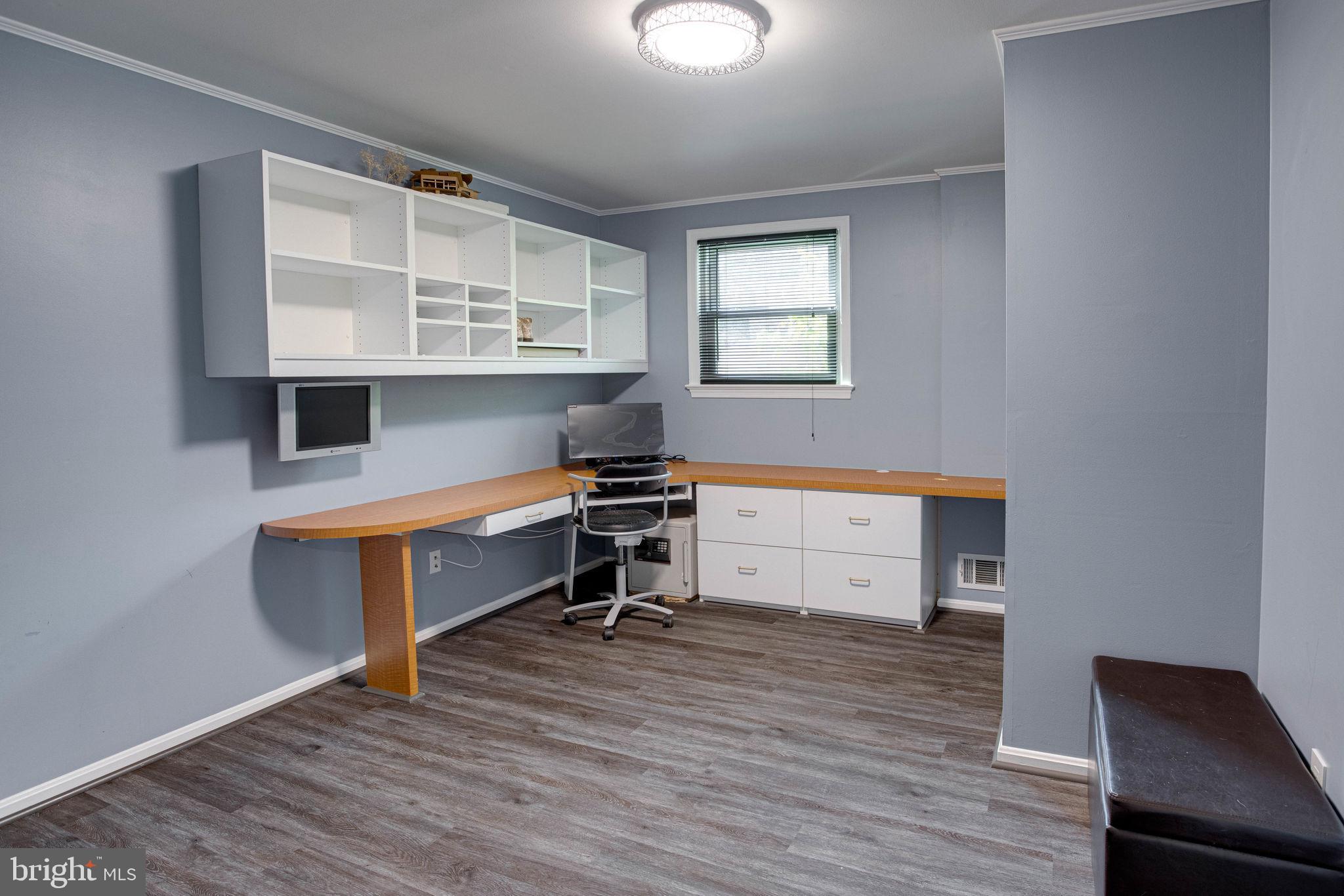 5018 Powell Road Fairfax, VA 22032 - Photo 37 of 47 Gallery Image 37