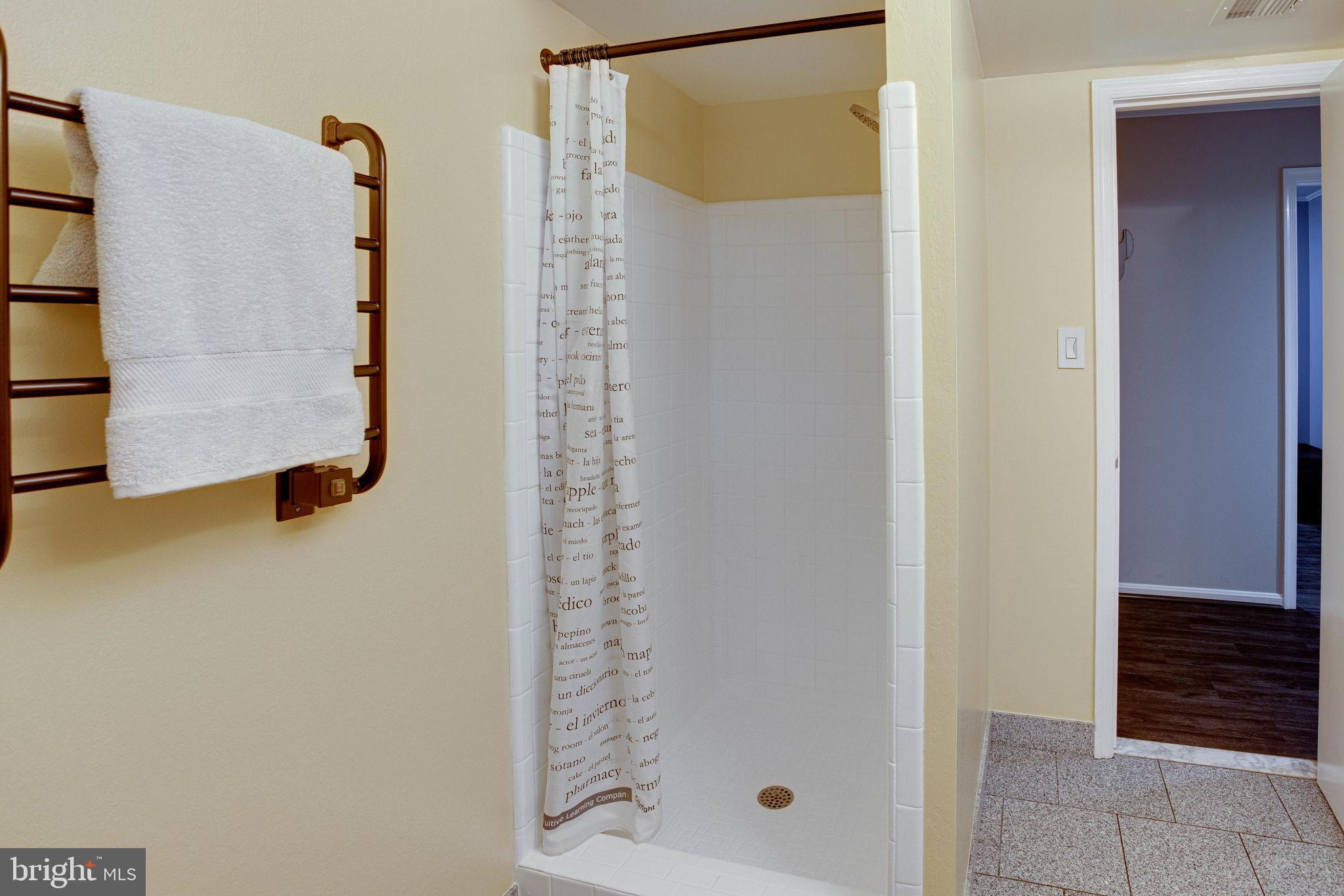 5018 Powell Road Fairfax, VA 22032 - Photo 39 of 47 Gallery Image 39