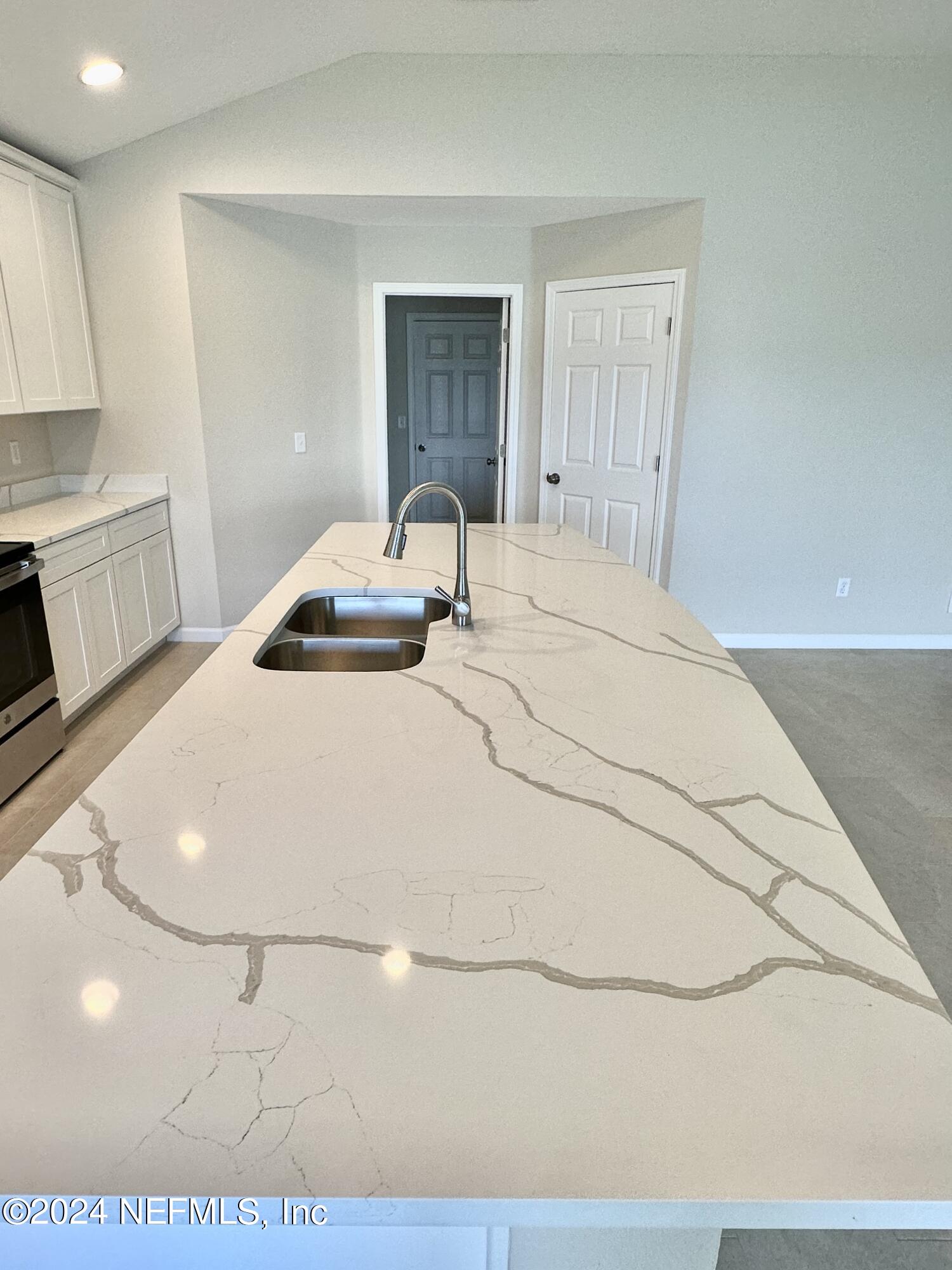 11257 Revolutionary Way Jacksonville, FL 32221 - Photo 11 of 35 IMG_9378