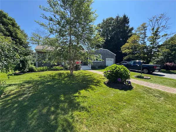 $3,450 | 41 Dudley Avenue, Newport, RI 02840