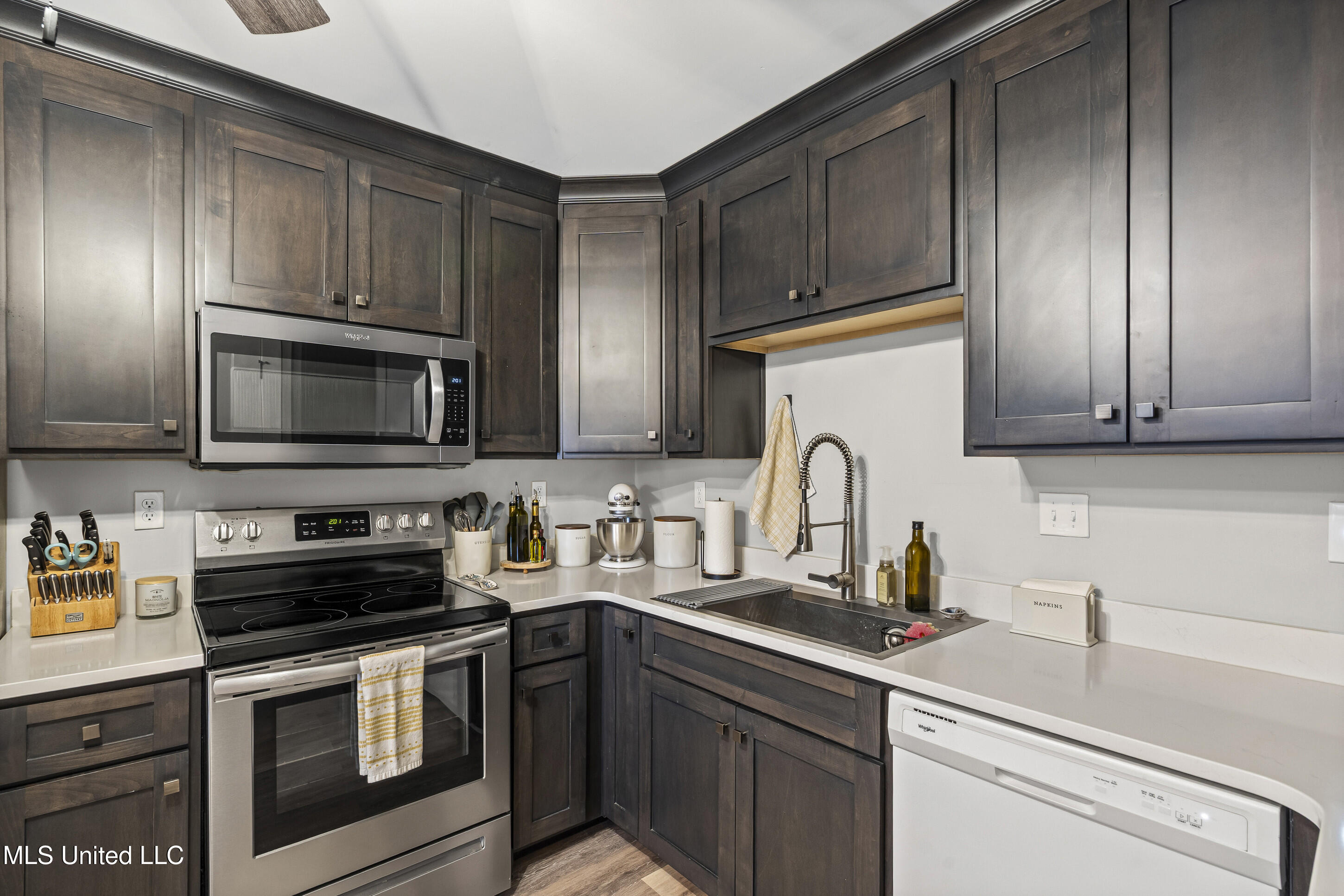 10153 Stephenson Lane Olive Branch, MS 38654 - Photo 8 of 23 8__dsc8211_print