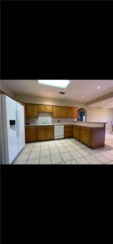 $2,200 | 3058 Shady Creek Lane, Corpus Christi, TX 78414