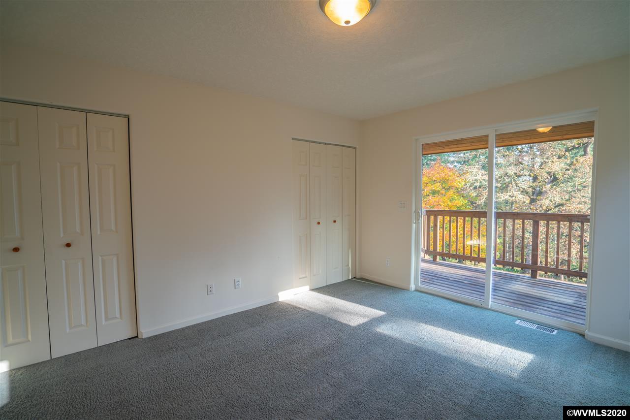 2508 Liberty Road Dallas, OR 97338 - Photo 17 of 41