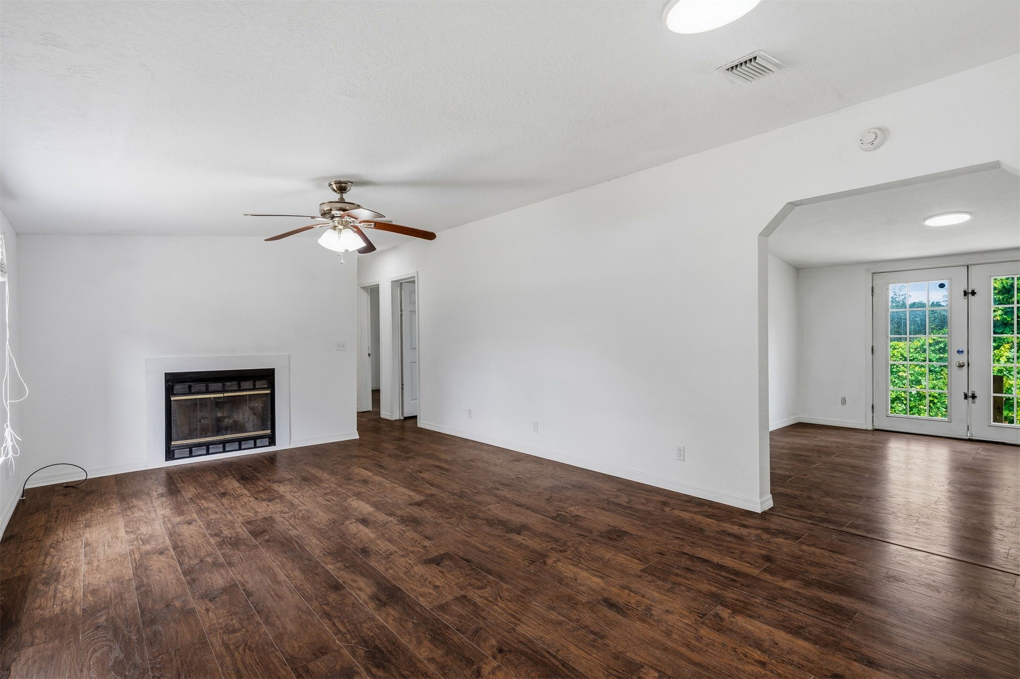 2775 Lightning Way Hilliard, FL 32046 - Photo 11 of 37