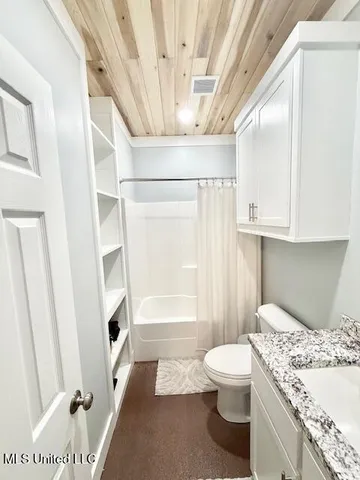 $215,000 | 308 Southeast Rogers Lane, Brookhaven, MS 39601