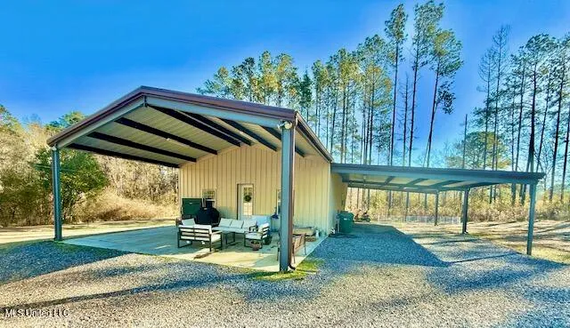 $215,000 | 308 Southeast Rogers Lane, Brookhaven, MS 39601