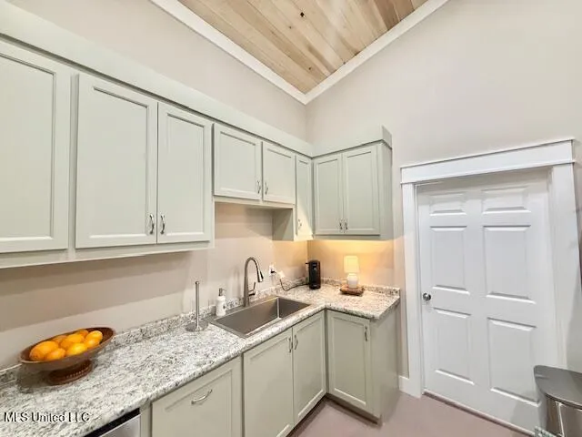 $215,000 | 308 Southeast Rogers Lane, Brookhaven, MS 39601