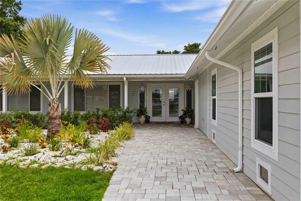 1707 Belvidere Road Englewood, FL 34223 - Photo 18 of 62