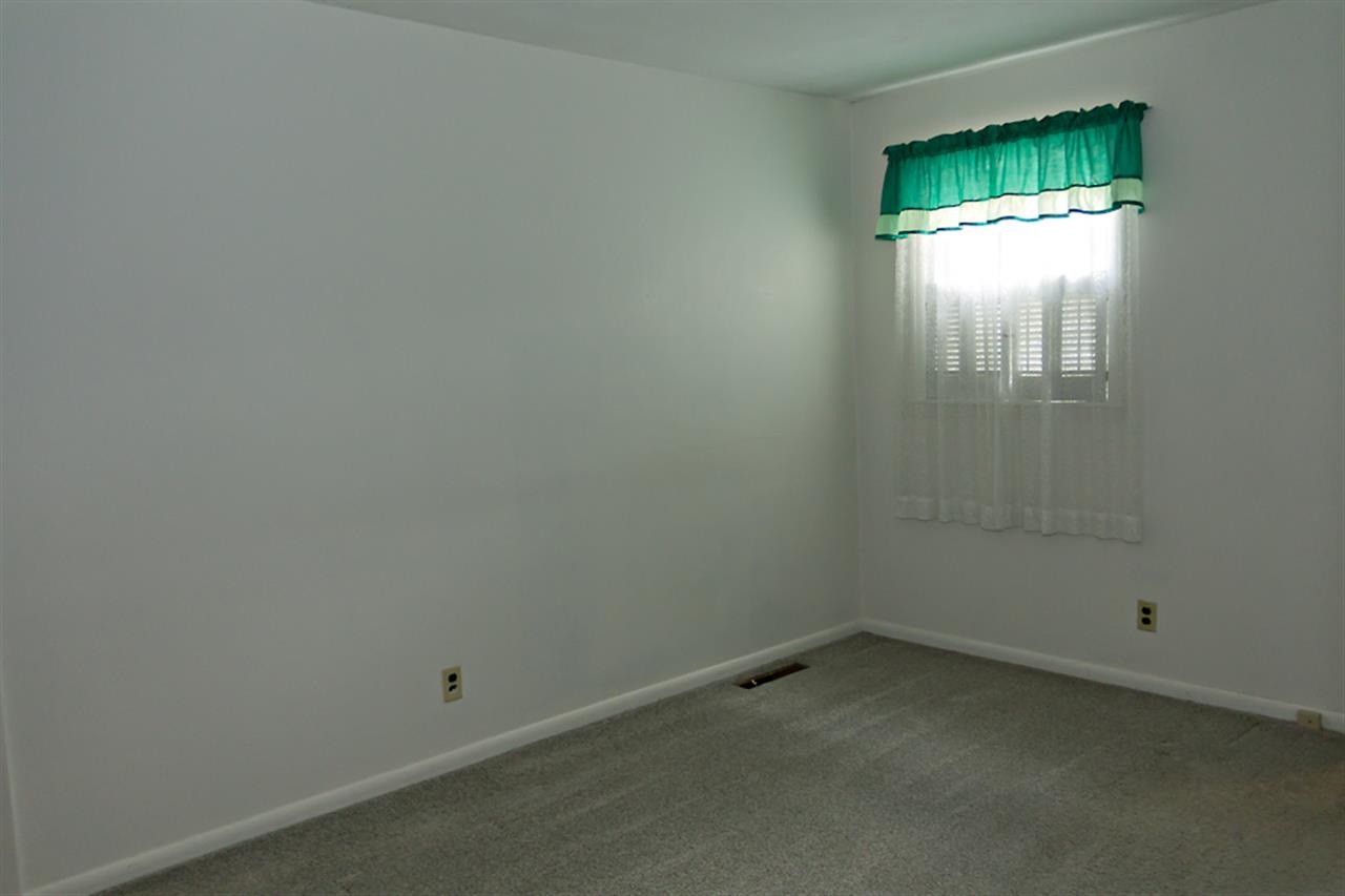 1102 Berkley Road Lafayette, IN 47904 - Photo 5 of 10 Gallery Image 5