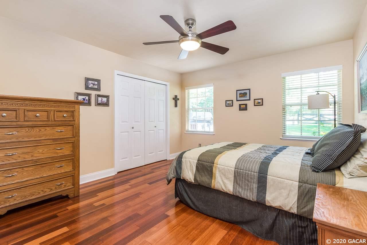 1011 Southwest 112 Street Gainesville, FL 32607 - Photo 17 of 30 Gallery Image 17