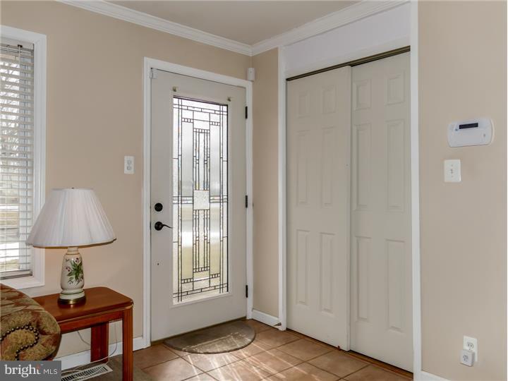 625 Chatham Road Fairless Hills, PA 19030 - Photo 2 of 19 Foyer