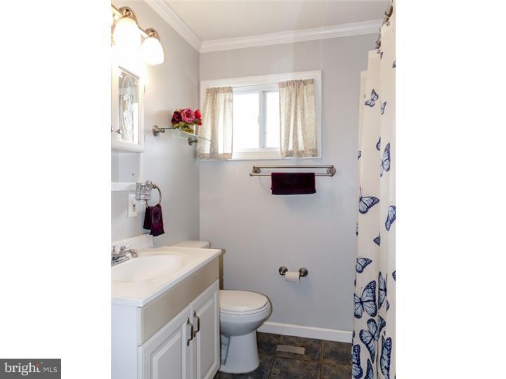 625 Chatham Road Fairless Hills, PA 19030 - Photo 16 of 19 Bathroom