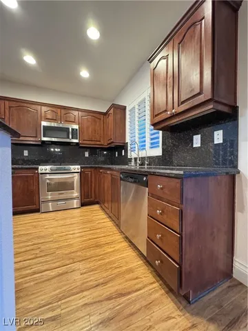 $2,995 | 117 Tall Ruff Drive, Las Vegas, NV 89148