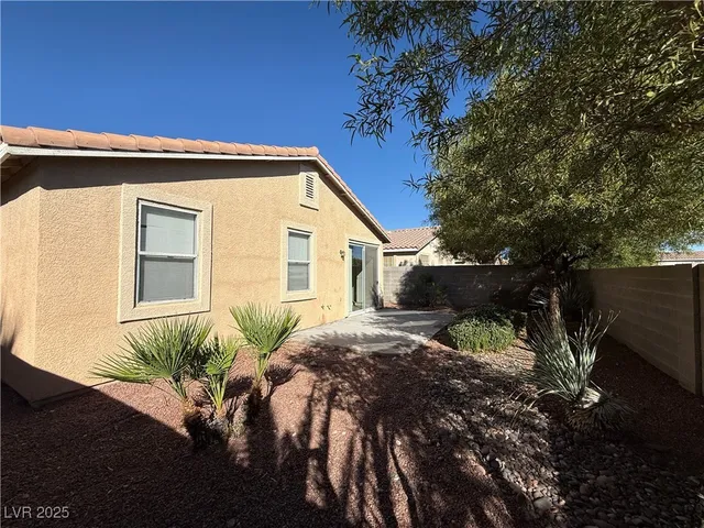 $2,046 | 340 Sweet Pea Arbor Street, Las Vegas, NV 89144