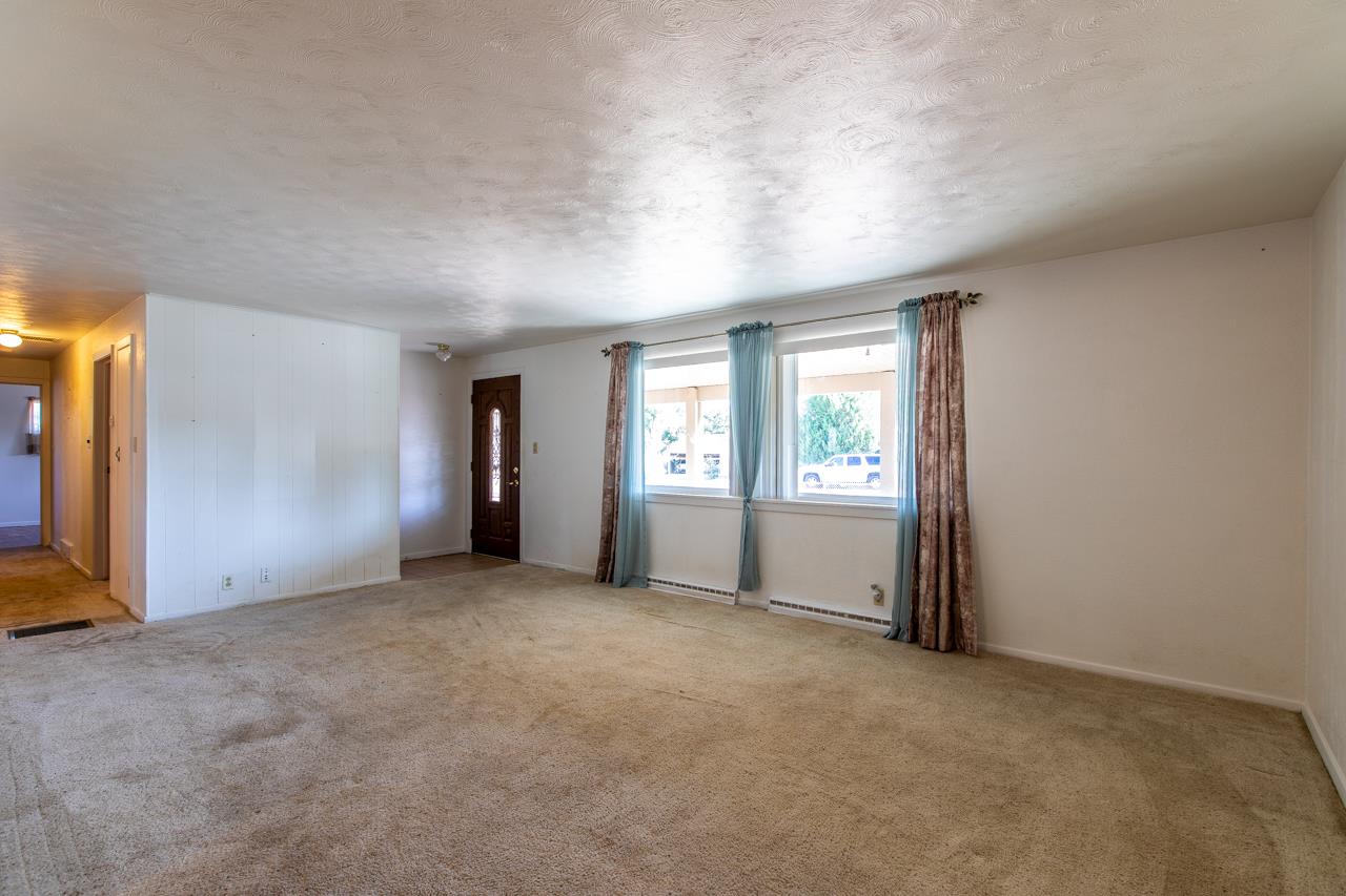 193 Thompson Road Grand Junction, CO 81503 - Photo 4 of 36 Gallery Image 4