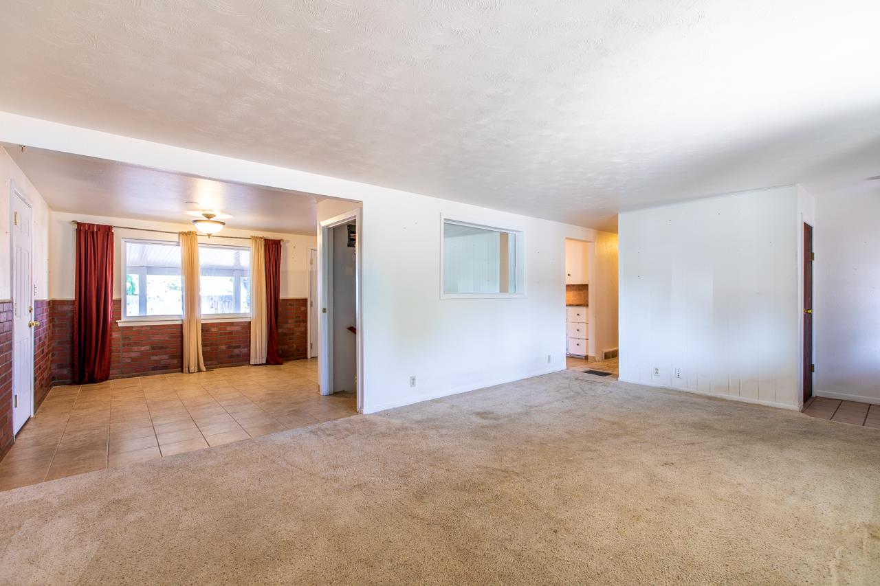 193 Thompson Road Grand Junction, CO 81503 - Photo 5 of 36 Gallery Image 5