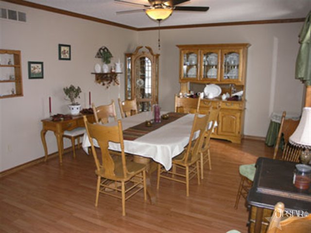 2324 Broken Oak Road Fort Wayne, IN 46818 - Photo 3 of 30