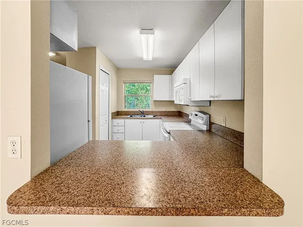 $1,195 | 1321 Southeast 8th Avenue, Unit 3, Cape Coral, FL 33990