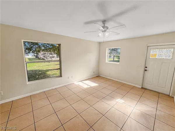 $1,195 | 1321 Southeast 8th Avenue, Unit 3, Cape Coral, FL 33990