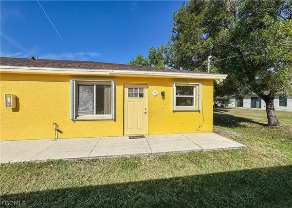 $1,195 | 1321 Southeast 8th Avenue, Unit 3, Cape Coral, FL 33990