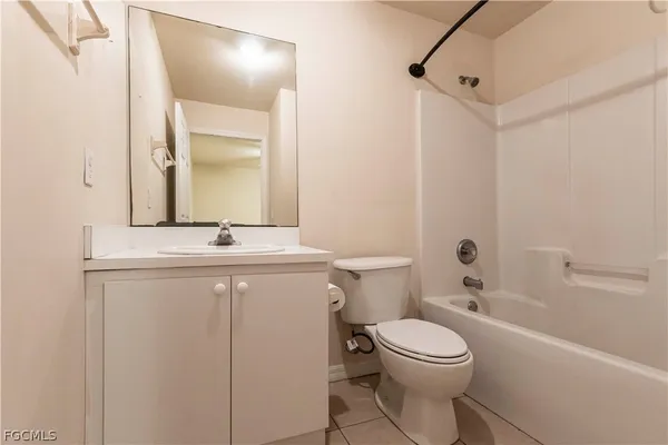 $1,195 | 1321 Southeast 8th Avenue, Unit 3, Cape Coral, FL 33990