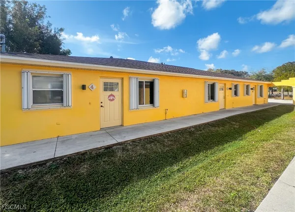 $1,195 | 1321 Southeast 8th Avenue, Unit 3, Cape Coral, FL 33990