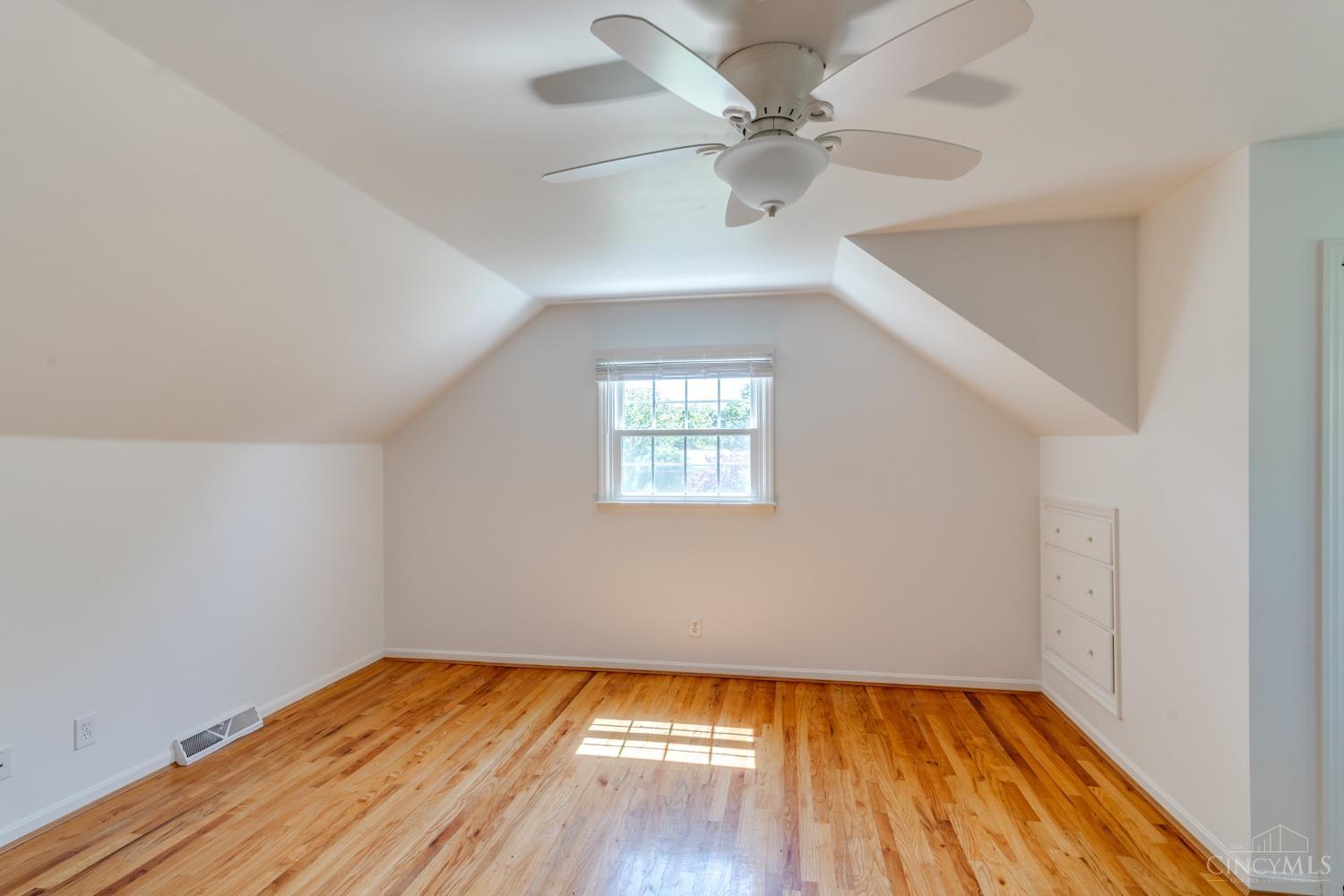 4729 Hubble Road Cincinnati, OH 45247 - Photo 43 of 69