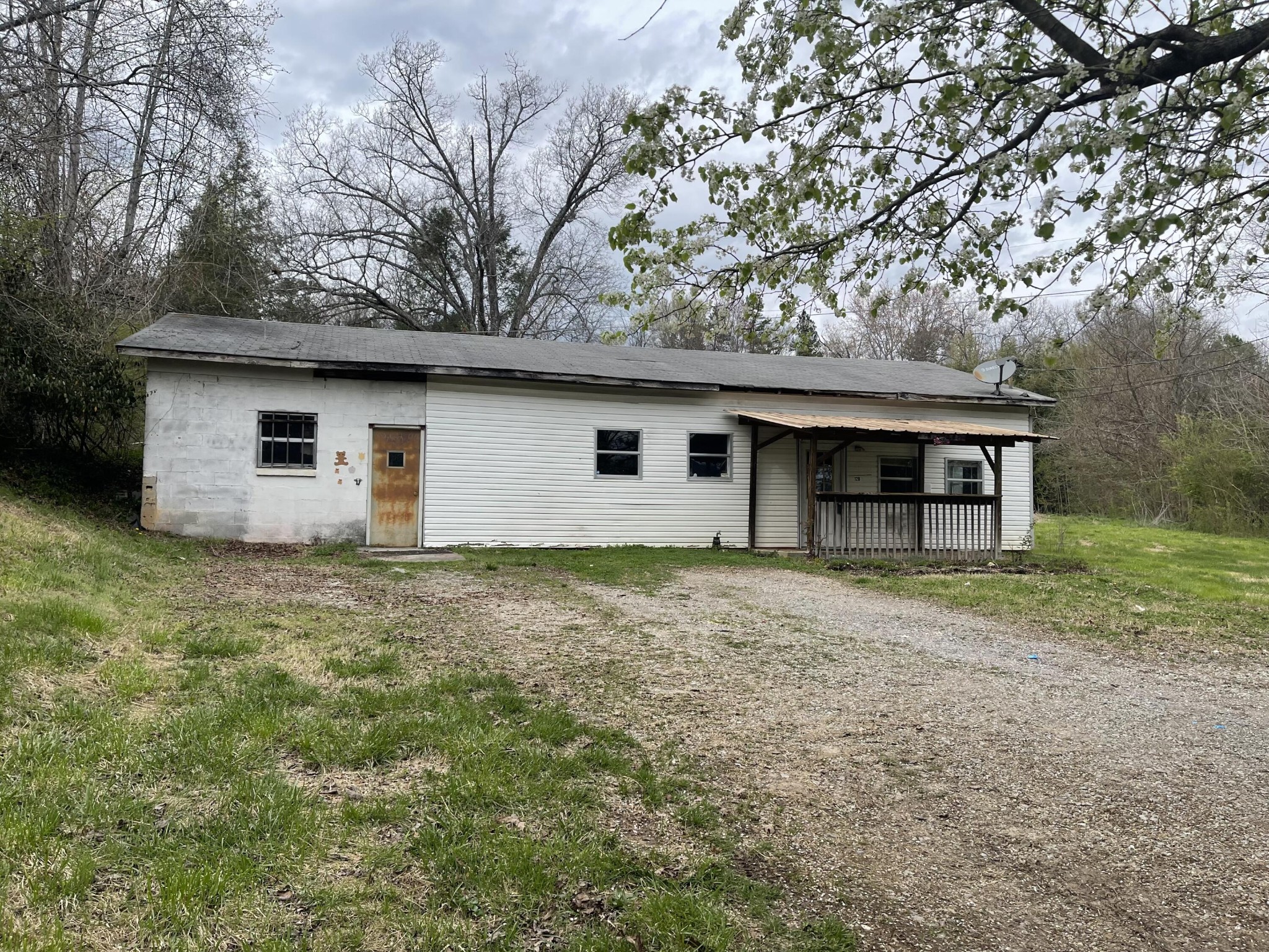 128 Crisp Road Lenoir City, TN 37771 - Photo 9 of 15
