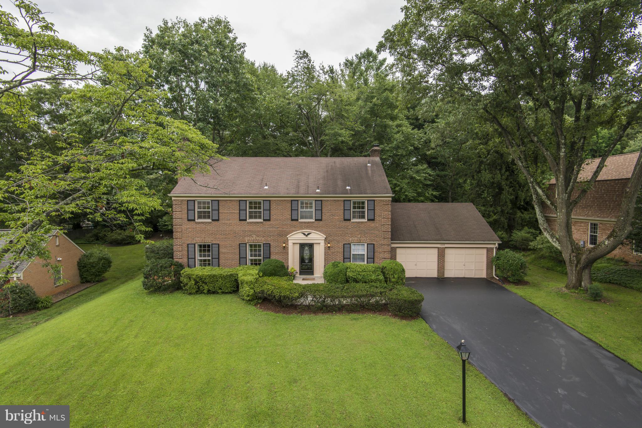 11809 Gregerscroft Road Potomac, MD 20854 - Photo 1 of 30 Exterior (Front)