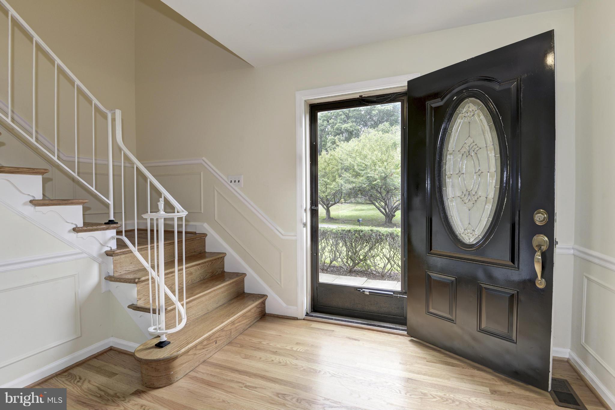 11809 Gregerscroft Road Potomac, MD 20854 - Photo 2 of 30 Foyer
