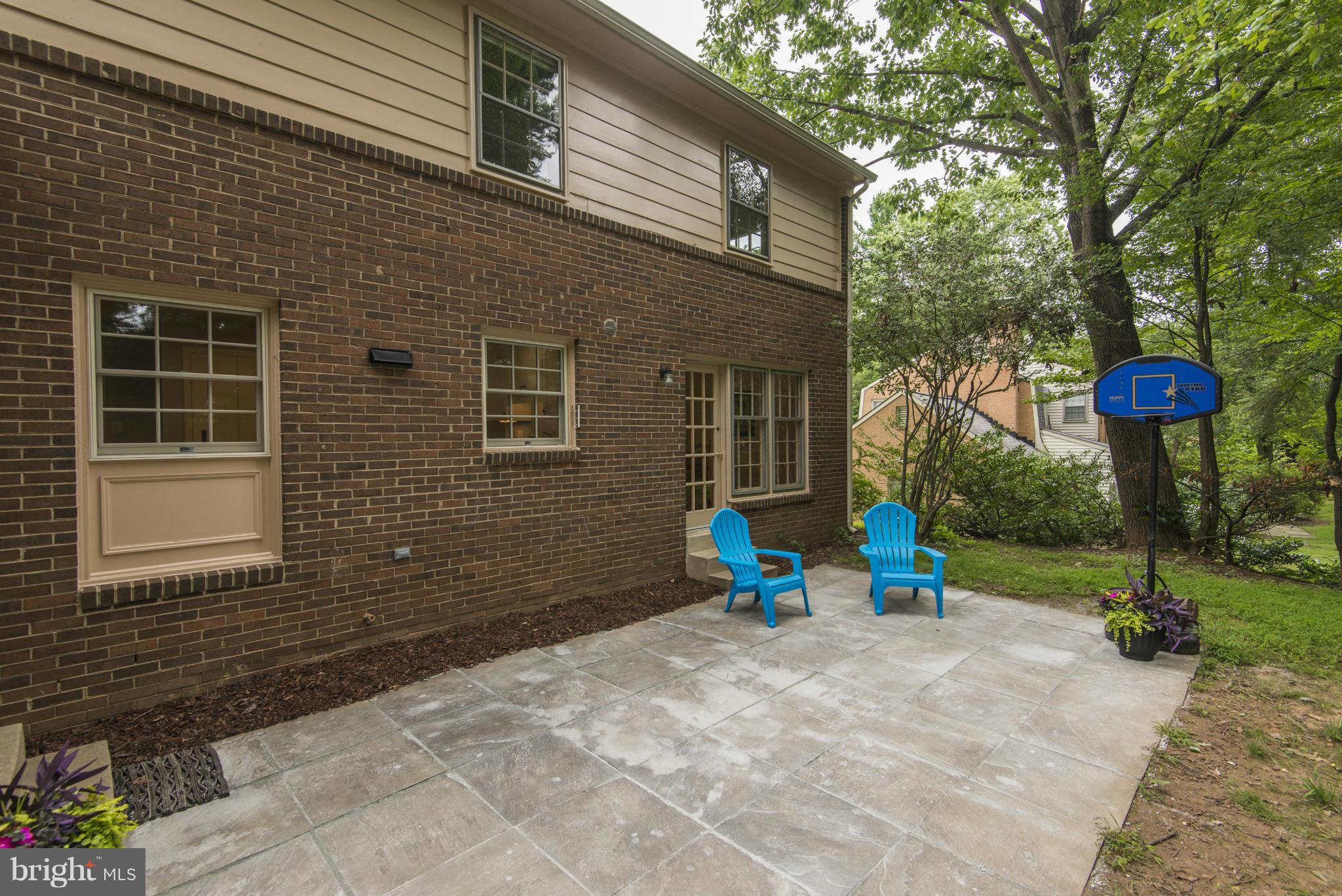 11809 Gregerscroft Road Potomac, MD 20854 - Photo 28 of 30 Flagstone Patio