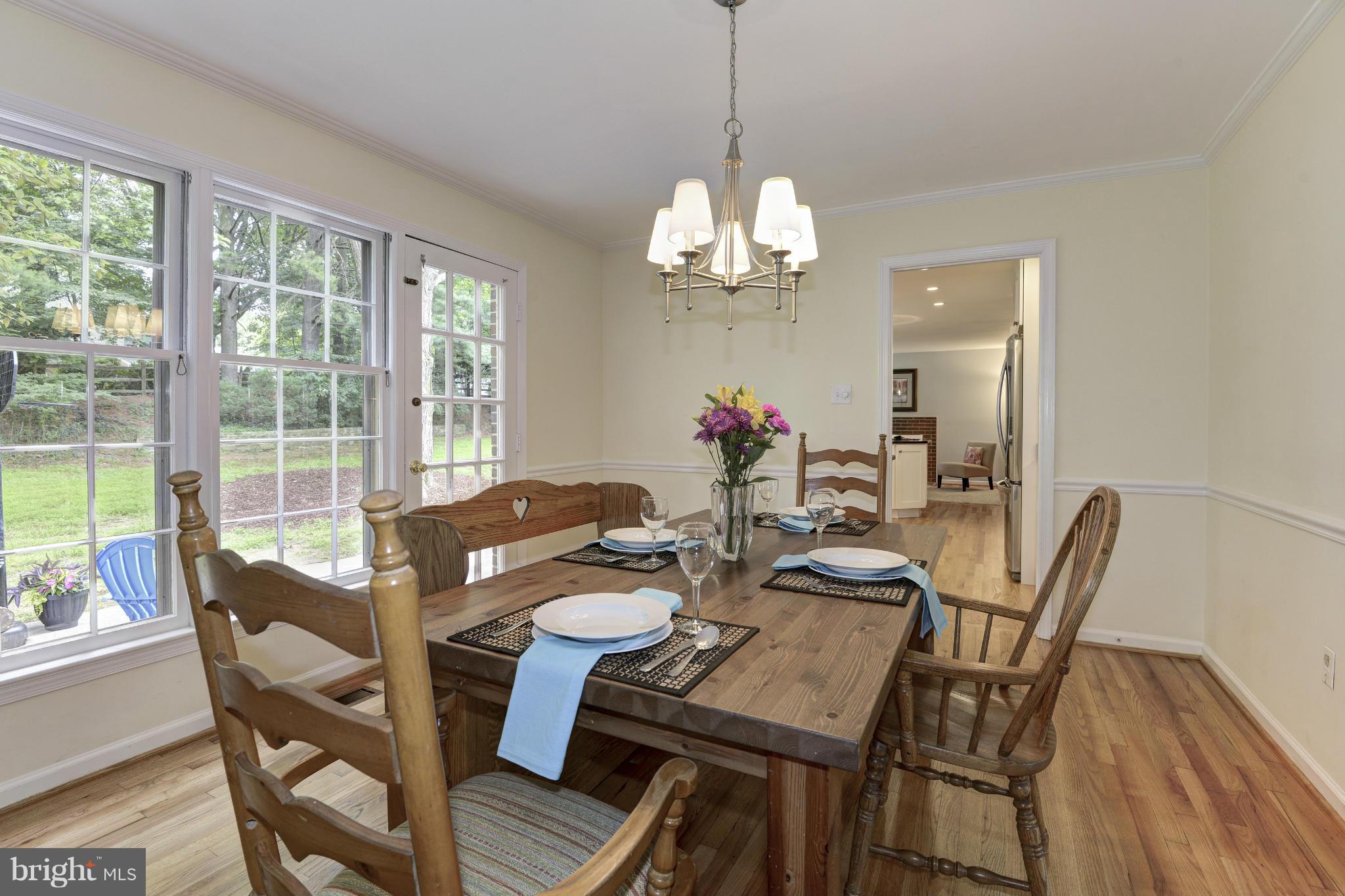 11809 Gregerscroft Road Potomac, MD 20854 - Photo 5 of 30 Dining Room